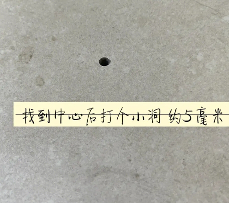 翠峦瓷砖空鼓维修公司专业解答在瓷砖铺贴过程中，如果砂料搅拌不均匀，将会带来以下问题